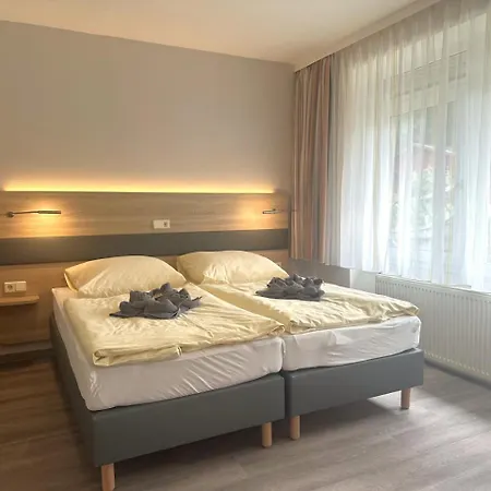 Gaestehaus & Stoertebeker Camp